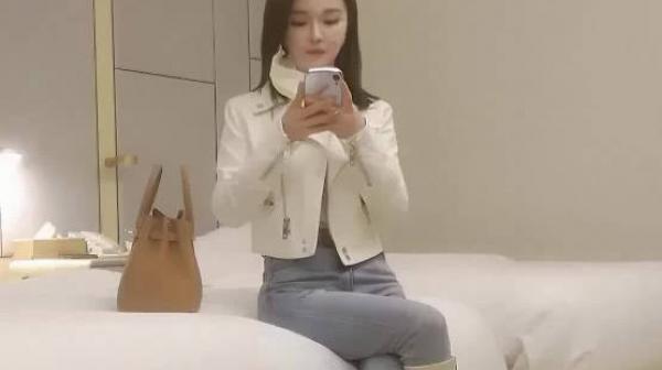 雀儿满天飞之极品外围女神嗲嗲叫床声真动听